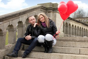 Чем порадовать жену на праздник?